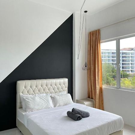 Simfoni Beliza Apartment With Roof Top Pool By Vintage Kuah Exterior foto